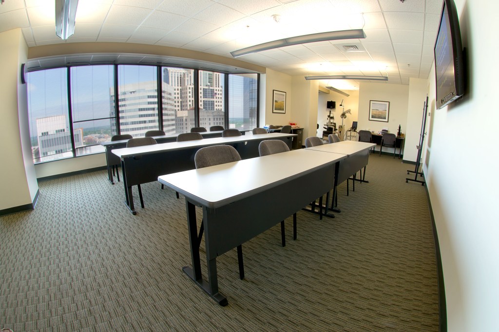 commercial real estate photography : classroom