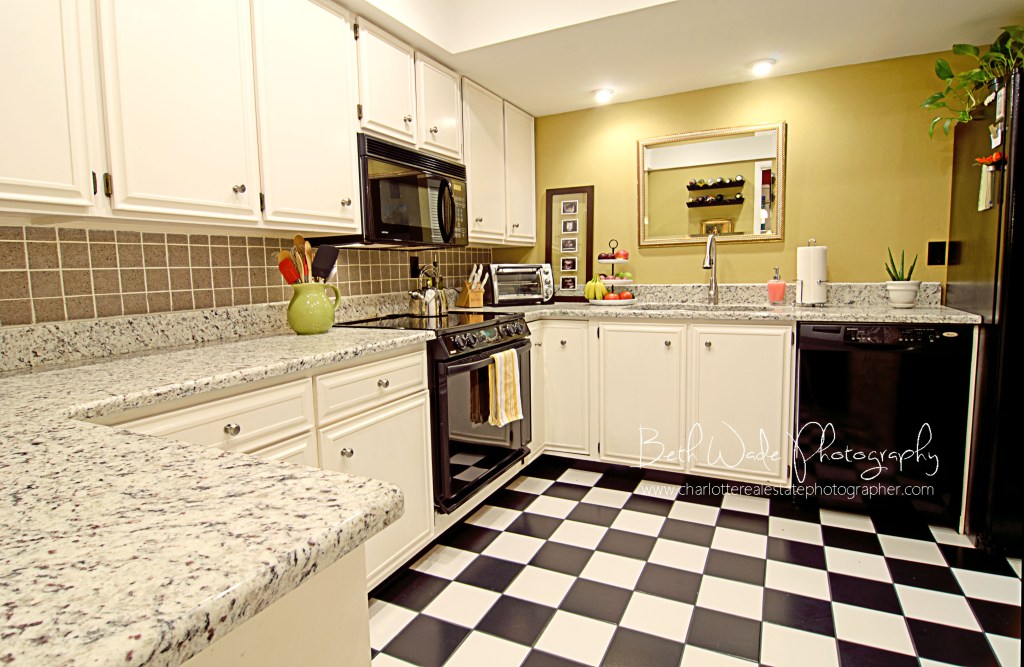 charlotte real estate photographer - river hills condo